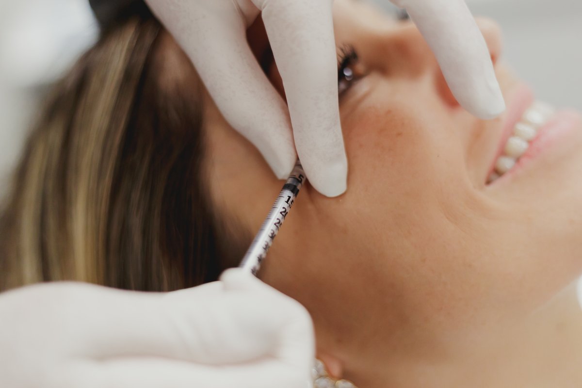 Conheça os principais procedimentos de estética facial